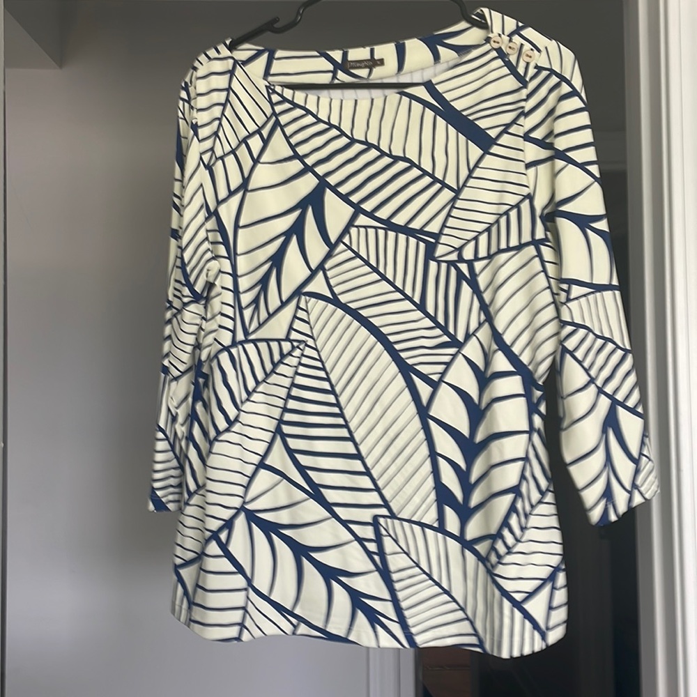 EUC Size XL J. McLauglin top